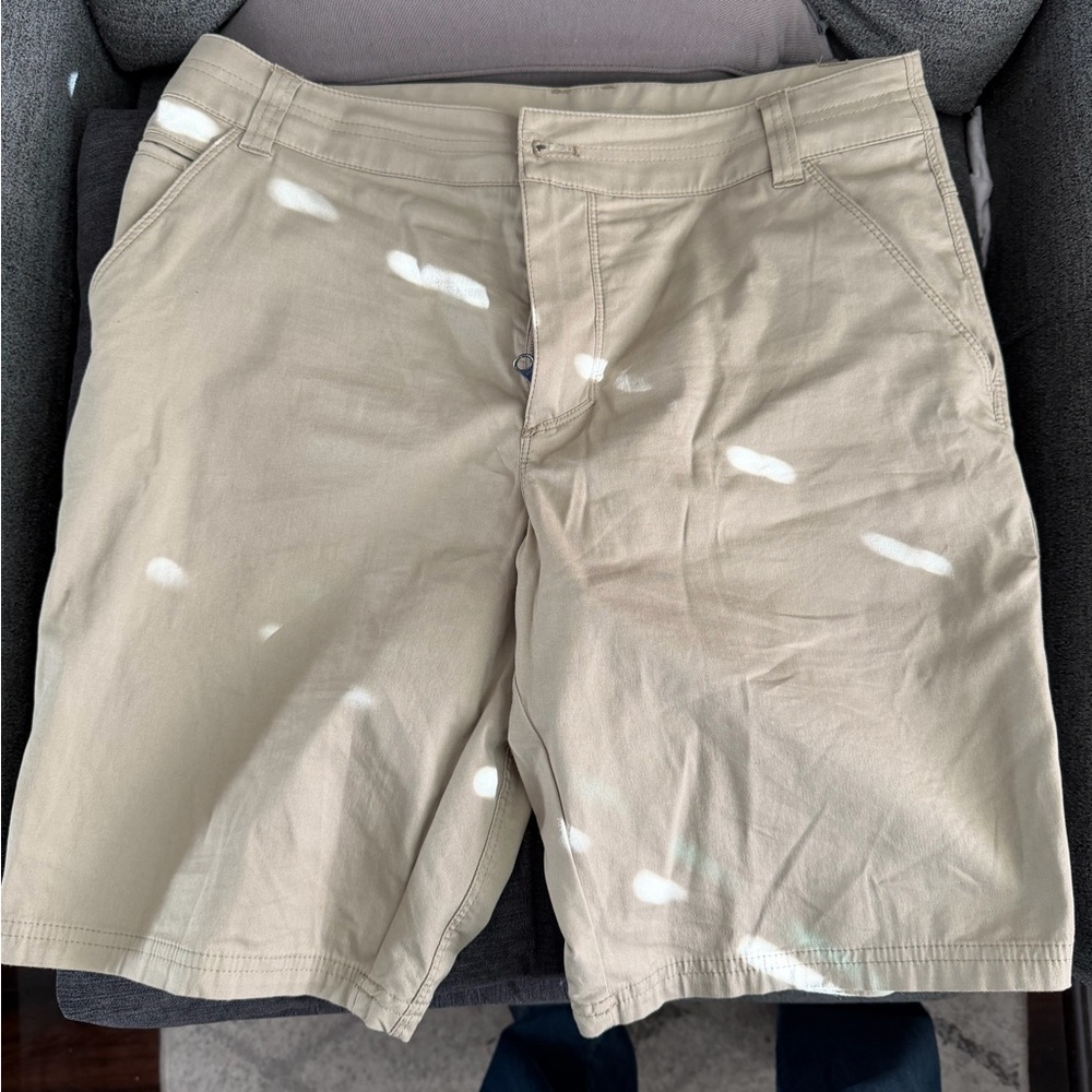 Kuhl resistor lite chino shorts khaki size 33x10